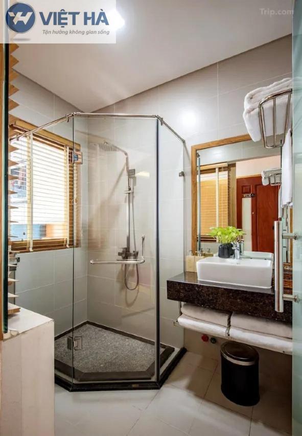 Viet Ha Hotel Хошимин Екстериор снимка